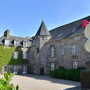 Chateau De La Motte Beaumanoir Bed & Breakfast Pleugueneuc